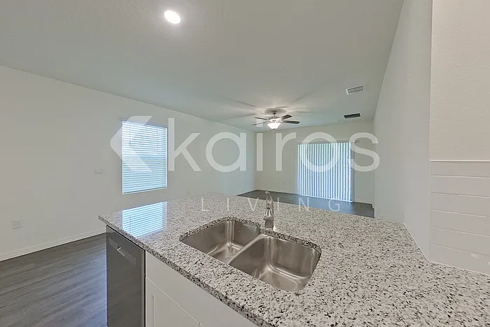 31962 Katelin Cir — Photo 11