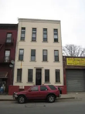 Rented by Land Line Realty Group LLC | media 14