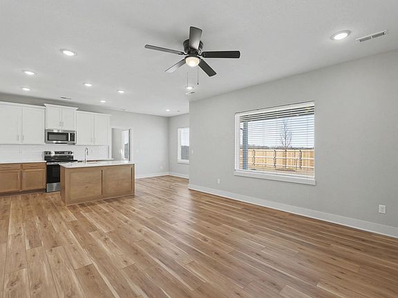 5th image of 596 W Long Path Ct