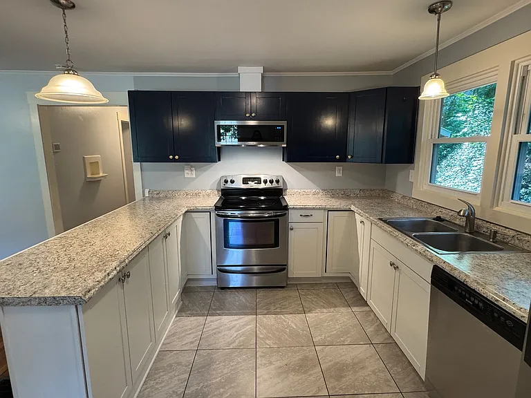 125 Raleigh Ave — Photo 11