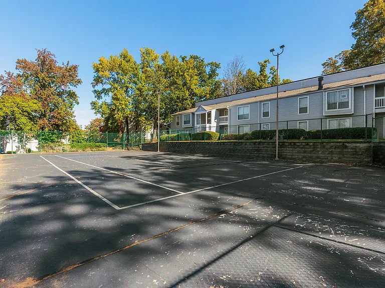 Overlook Apartments — Photo 62