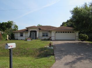 131 Beckley Dr, Lehigh Acres, FL 33974