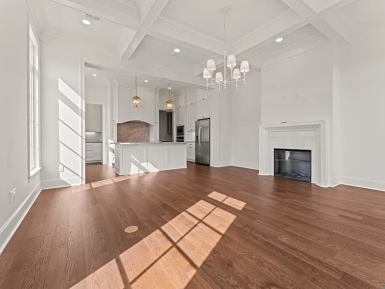 11442 Cotton Ln — Photo 3