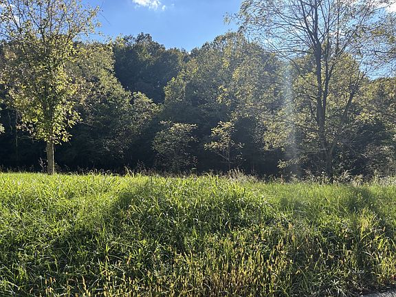 4th image of Elliotsville Rd