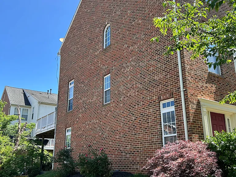 6721 Lucas Point Loop — Photo 1