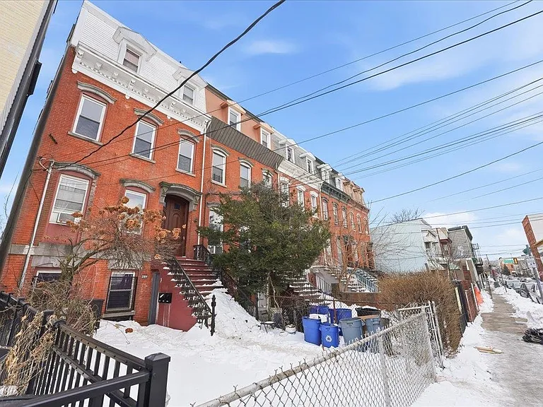 289 Forrest St #2 — Photo 16