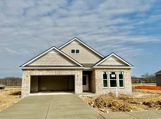 40 Burr Oak Cv, Oakland, TN 38060