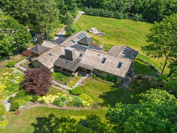 39 Pine Crest Cross Rd, South Egremont, MA 01258