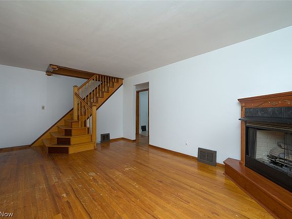 4th image of 1181 Norwood St