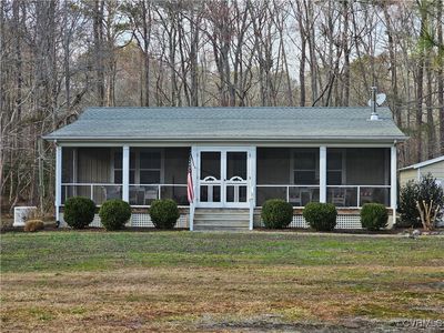 24 Creeks End Ln, Kilmarnock, VA, 22482