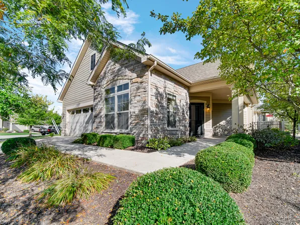 3153 Indian Summer Cir, Valparaiso, IN 46385