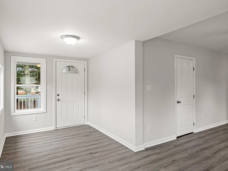467 W Atlantic Ave — Photo 5