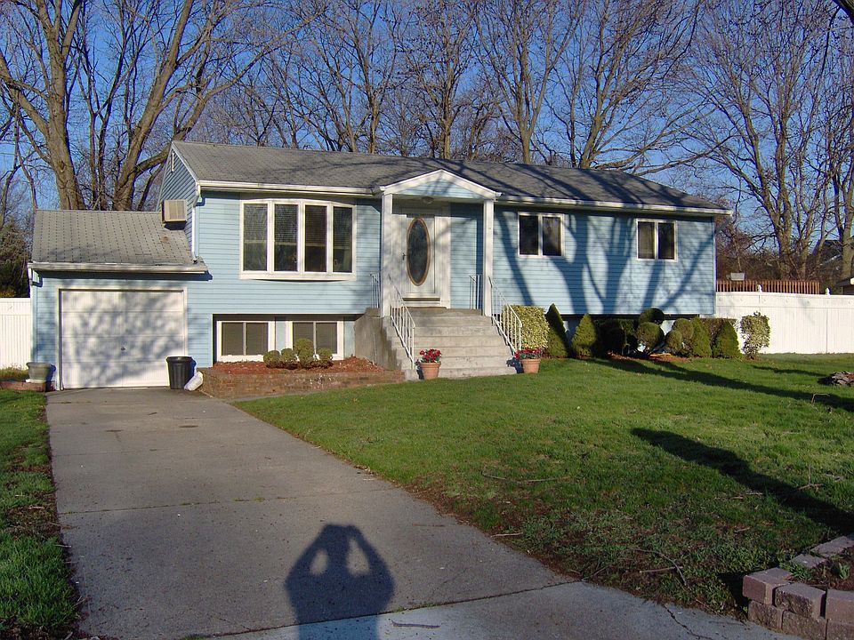 1st image of 1 Hilda Ct