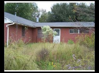 9609 Pinecrest St, Ocean Springs, MS 39565