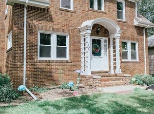 669 Ohio Ave SW, Huron, SD 57350