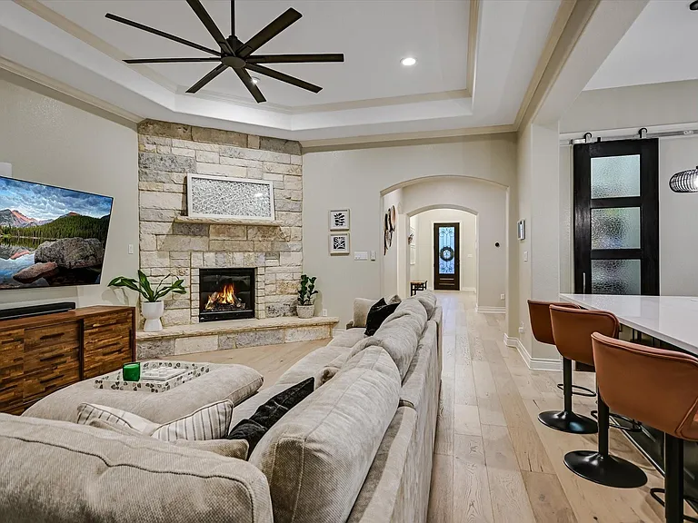 603 Anfield Cir — Photo 11