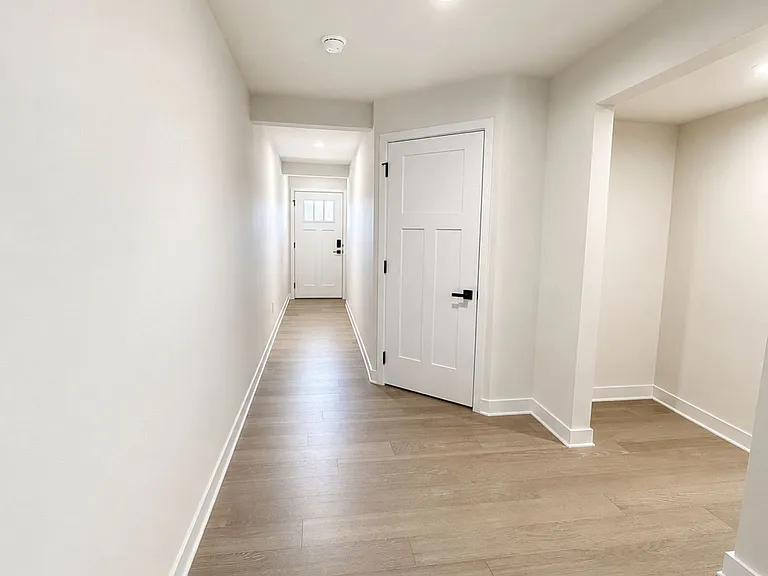 9802 Oaklawn Blvd NW — Photo 4