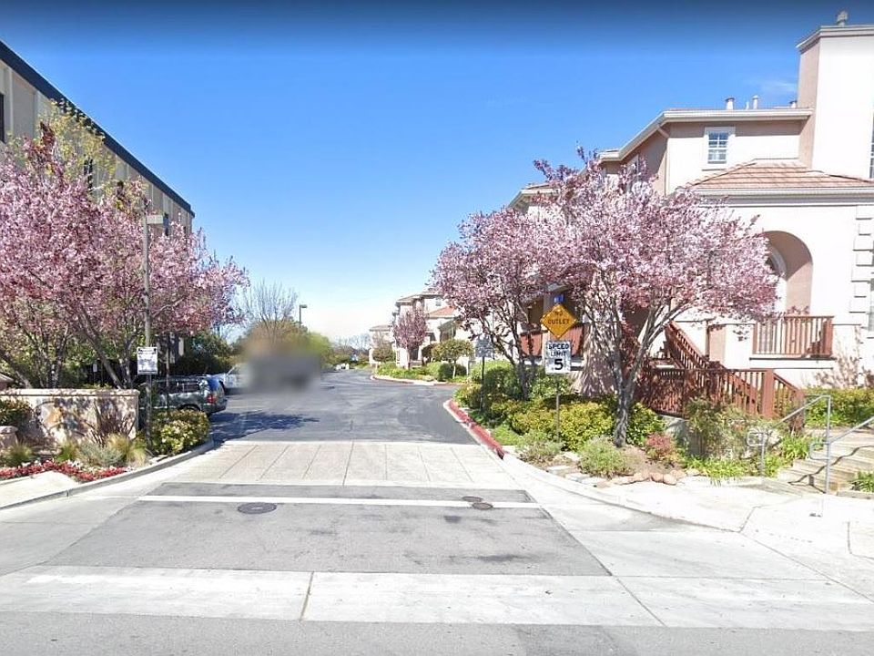 1st image of 310 Louis Ln