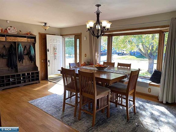 3rd image of 205 Suffolk Dr