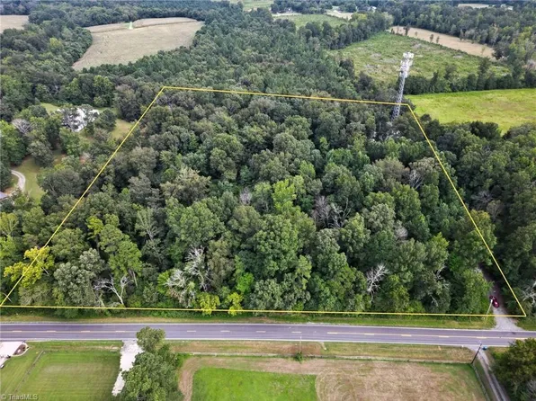 4488 Brick Church Rd, Burlington, NC 27215