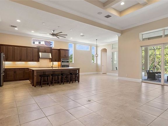 5th image of 1081 Riverwind Cir