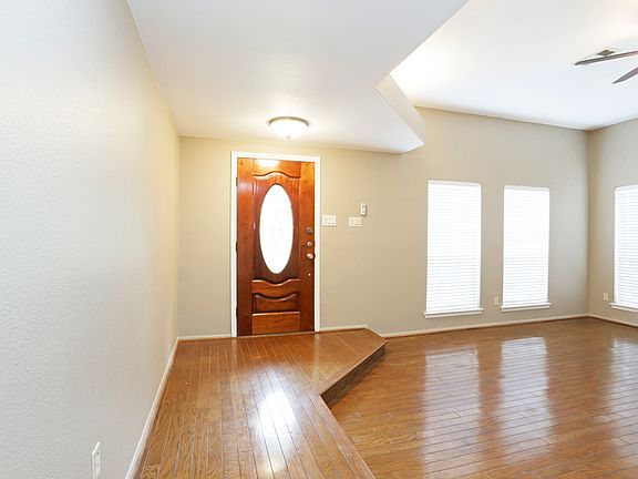 3rd image of 4239 Field Meadow Dr