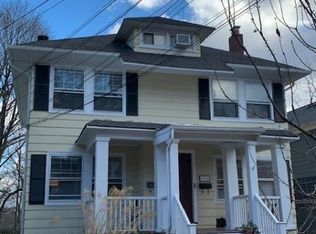 584 Ridgewood Rd, Maplewood, NJ 07040