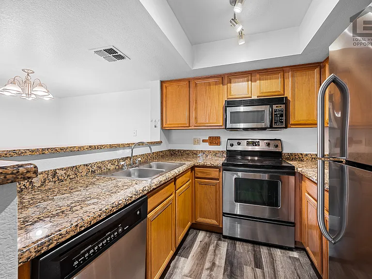 5757 W Eugie Ave #2076 — Photo 9