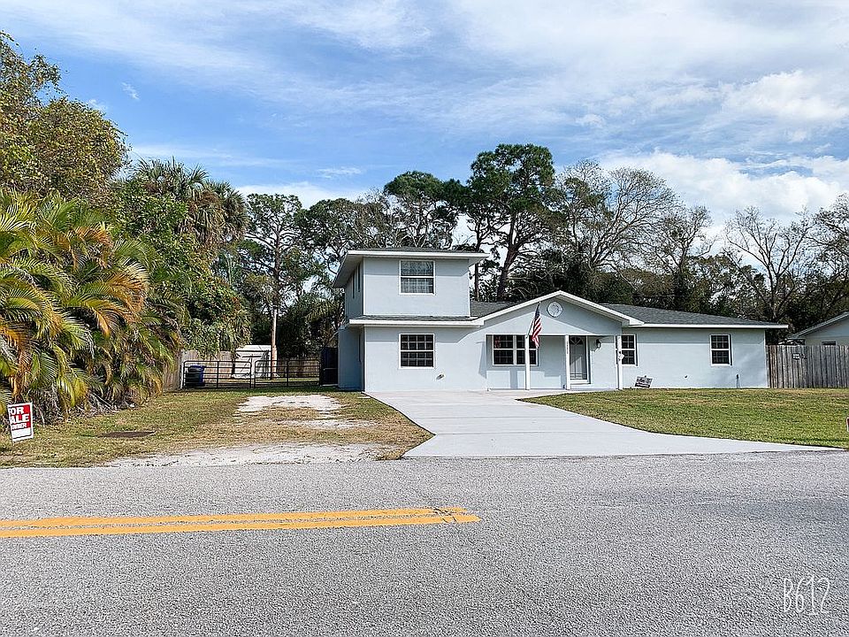 1st image of 1556 26th Ave