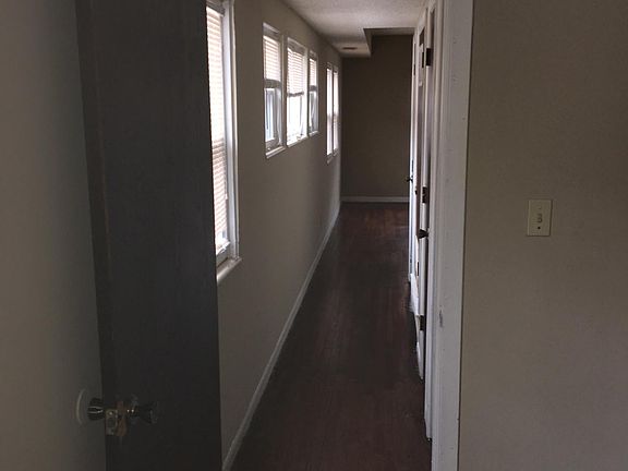 5th image of 4451 Tracy Ave APT 2B