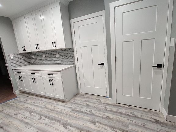 2nd image of 5928 N Melvina Ave #2