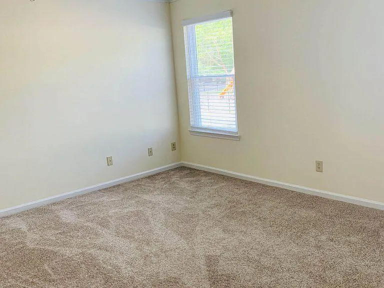 Regency at Longhill — Photo 18