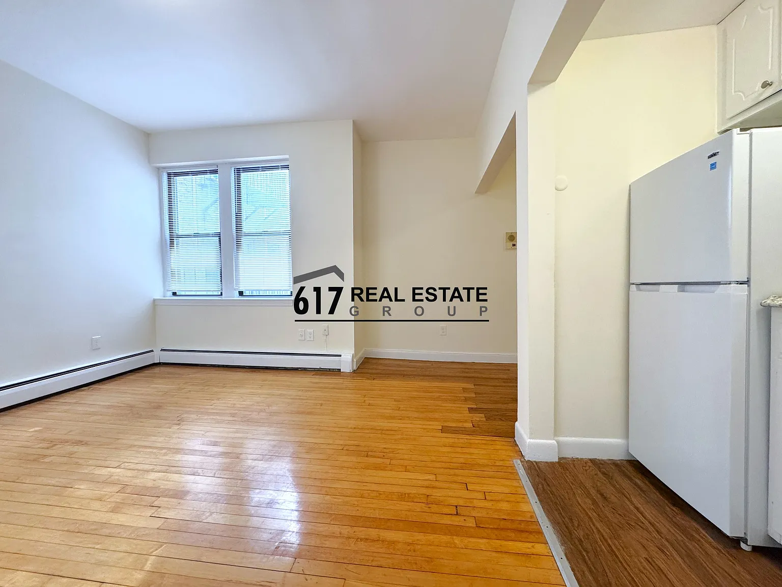 1 bed, 590 sqft, $2,100 — Photo 2