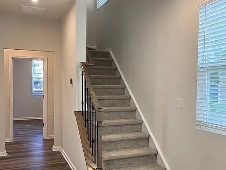 3010 Pirates Pl — Photo 5