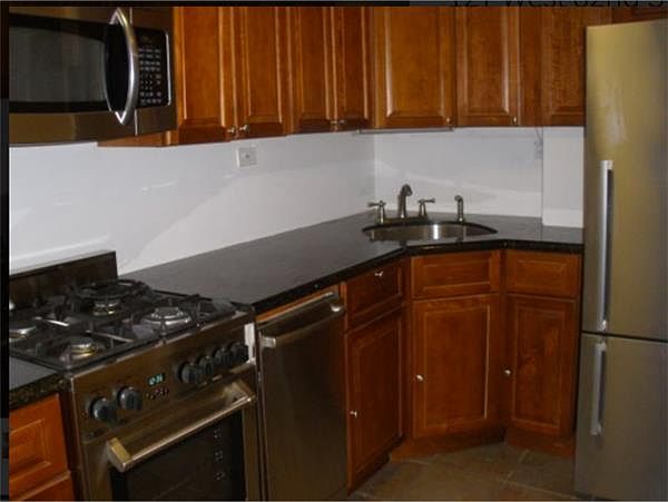 1st image of 127 W 82nd St APT 8B
