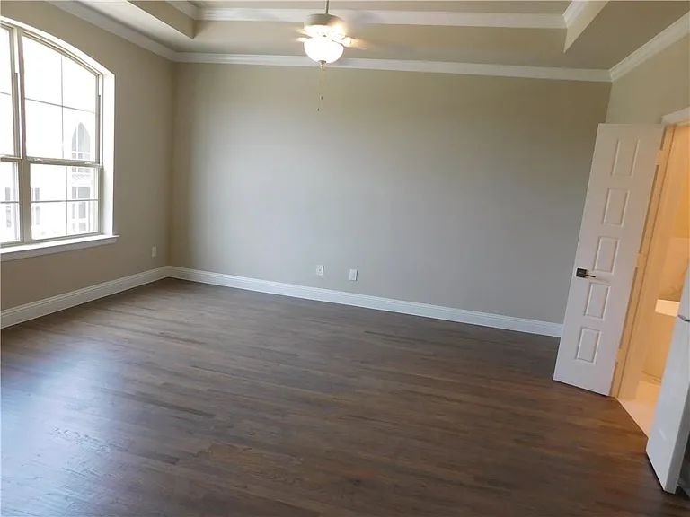 8454 Church St — Photo 22