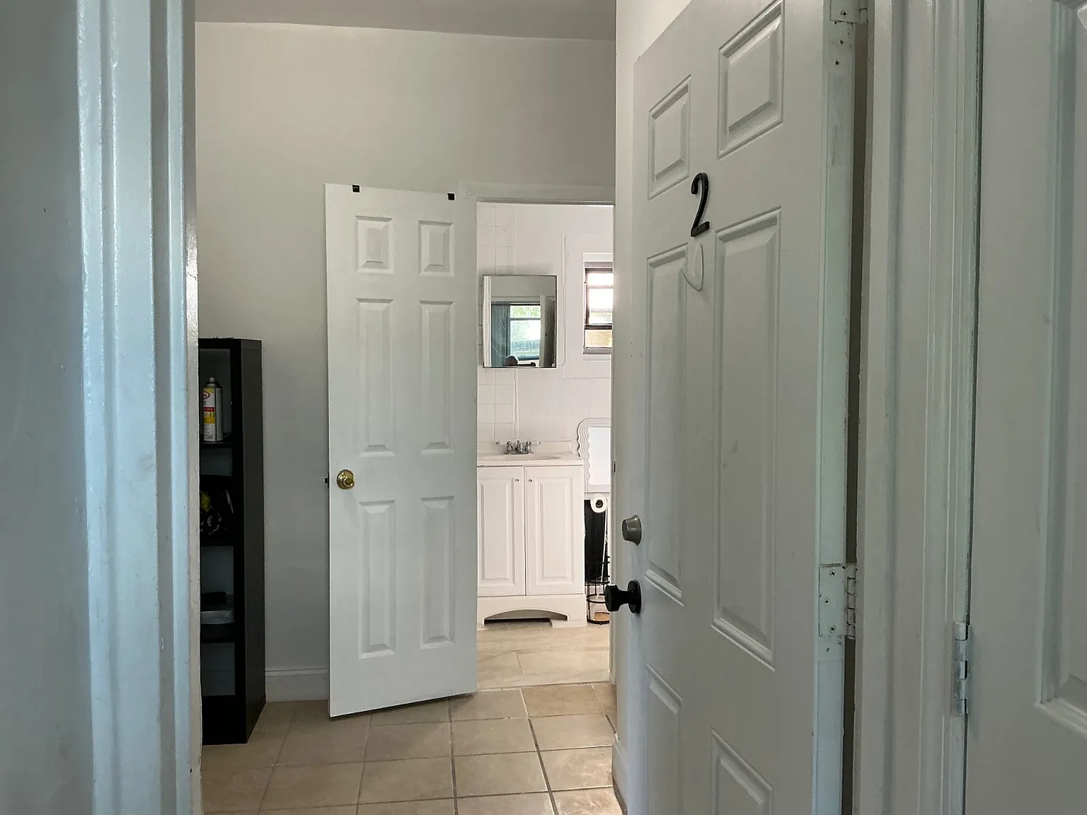 3 bed, 1.0 bath, $3,700 — Photo 2