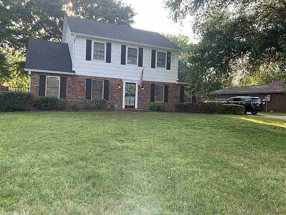 2nd image of 15 Stratford Ln
