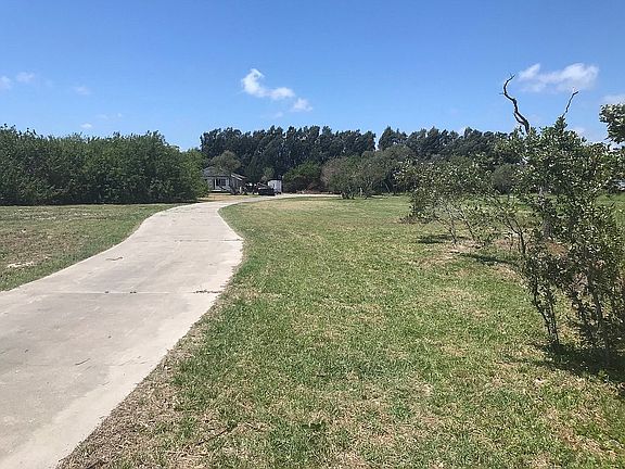 5th image of 3628 Flour Bluff Dr