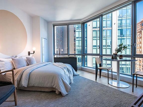 5th image of 160 Madison Ave APT 24F