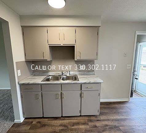 5th image of 243 Kennedy St