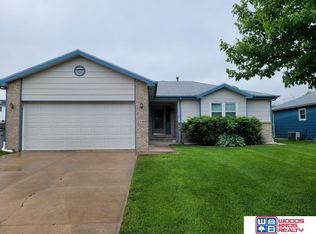 2080 Star St, Seward, NE 68434