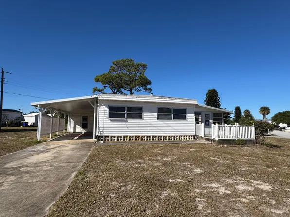 8500 SE Eagle Avenue, Hobe Sound, FL 33455