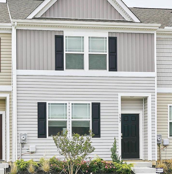 1st image of 114 Willowtree Ln