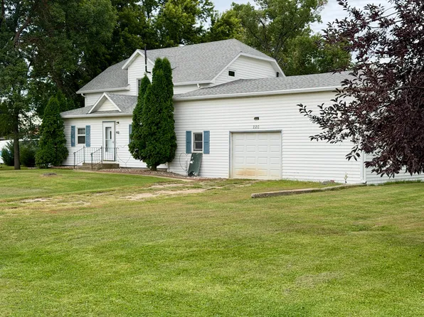 220 Cardinal St SE, Wolsey, SD 57384