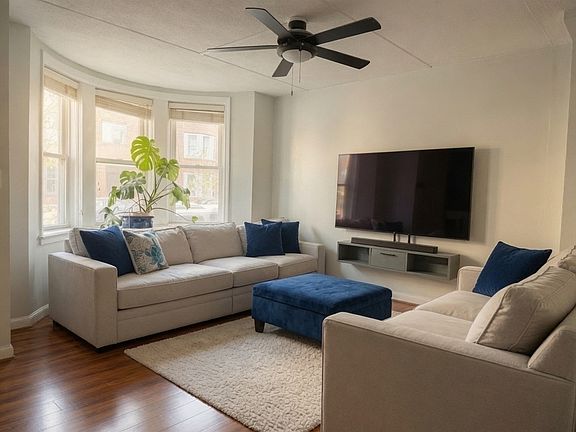 2nd image of 10 Ellingwood St #0