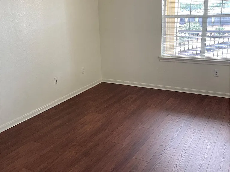 7575 Kirby Dr #2304 — Photo 11