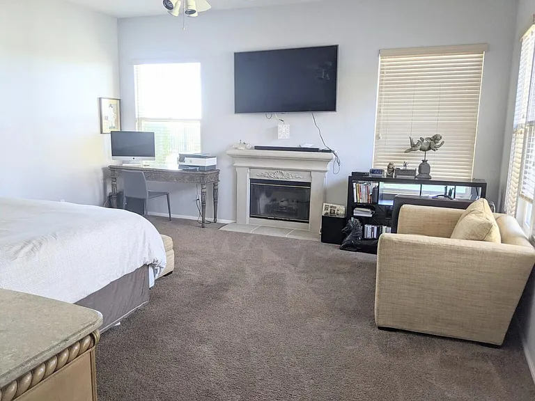 725 Terra Nova Dr — Photo 7