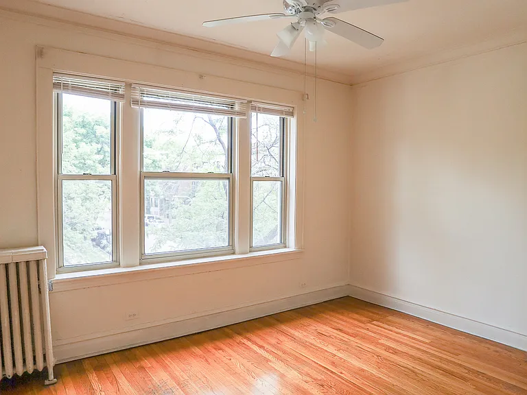 1201 W Waveland Ave #3 — Photo 6