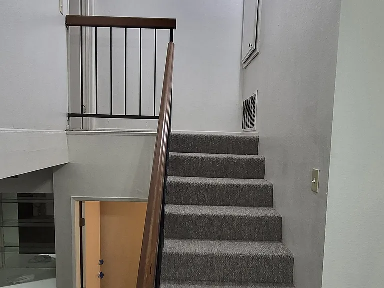 2673 Milton Ave #12 — Photo 20